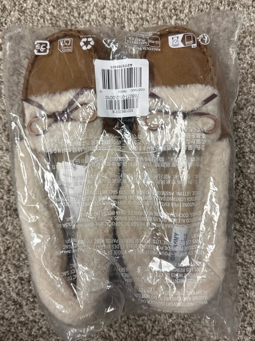 Women’s Old Navy Slippers BNWT size 10
